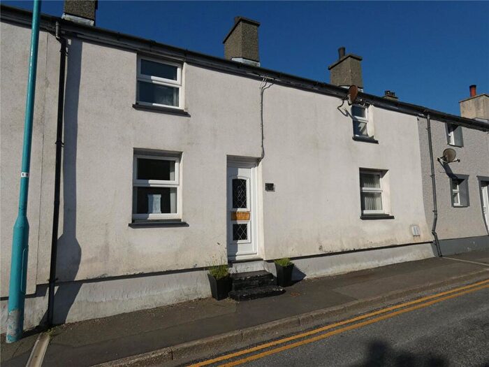 3 Bedroom Terraced House For Sale In High Street, Deiniolen, Caernarfon, Gwynedd, LL55