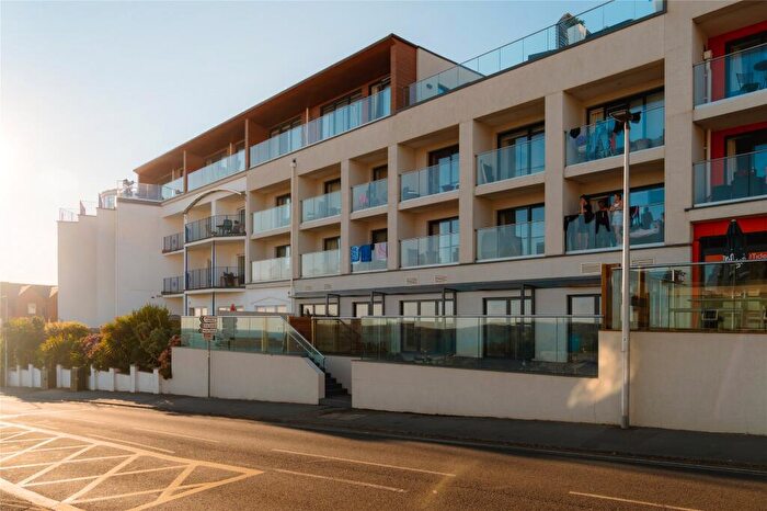 2 Bedroom Apartment For Sale In Beach Road, Woolacombe, Devon, EX34
