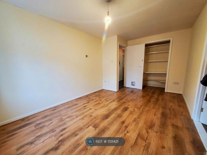 2 Bedroom Flat To Rent In Throckmorton Yard, Norwich, NR3