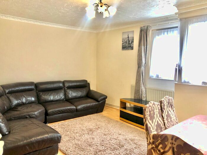 4 Bedroom Flat To Rent In Hunton Street, London E1