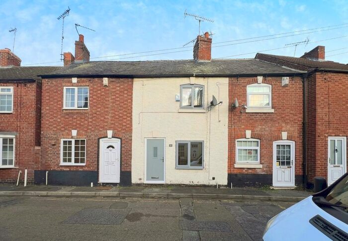 2 Bedroom Terraced House To Rent In Church Walk, Worksop, Nottinghamshire, S80