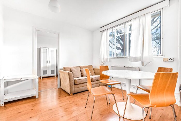 1 Bedroom Flat To Rent In Upper Richmond Road, London, SW15