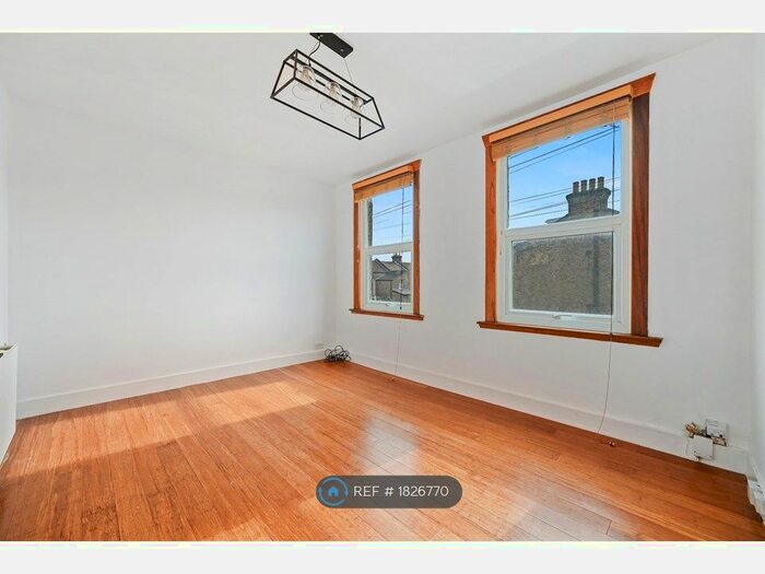 1 Bedroom Flat To Rent In Napier Road, London, E11