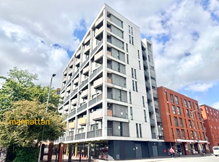 2 Bedroom Flat To Rent In Higher Cambridge Street, Hulme, Manchester, M15