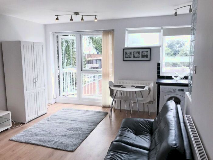 Studio To Rent In Parsifal House, Finchley Road, London NW3
