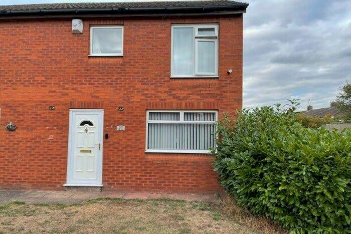 3 Bedroom Property To Rent In Vale View, Nuneaton, CV10