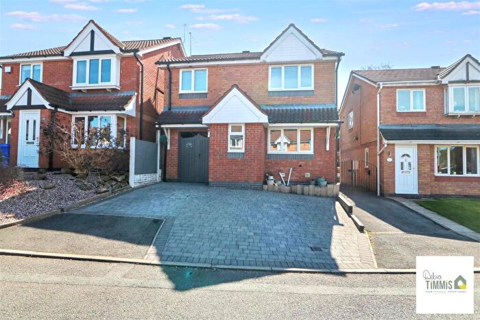3 Bedroom Detached House For Sale In Dairyfields Way, Sneyd Green, Stoke On Trent, ST1