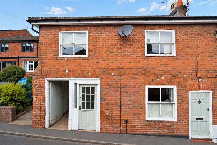 3 Bedroom End Of Terrace House For Sale In Highfield Road, Berkhamsted, HP4