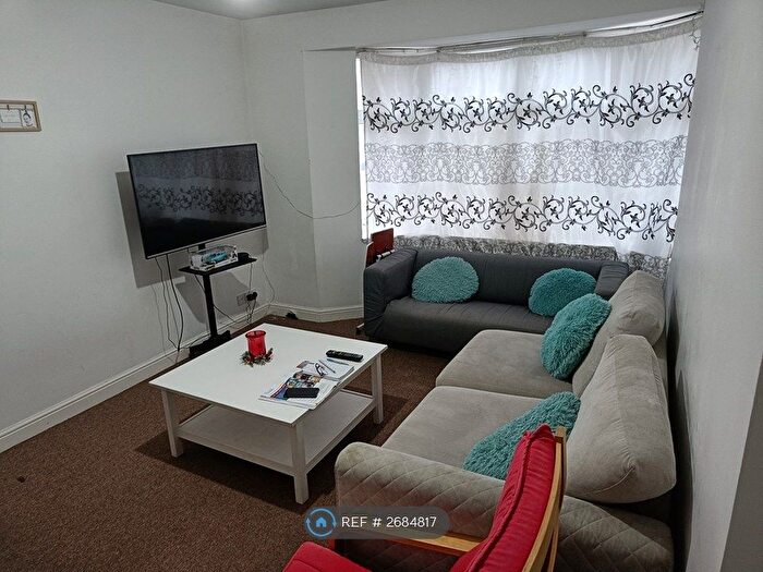 2 Bedroom Flat To Rent In Muller Road, Eastville, Bristol, BS5