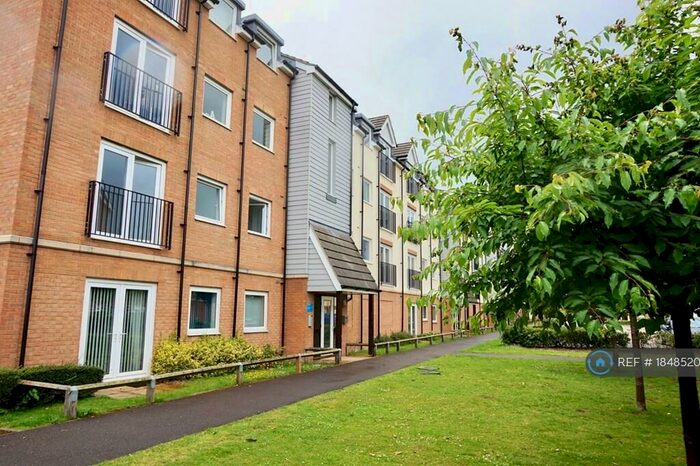 2 Bedroom Flat To Rent In Graduate Court, Cosham, PO6