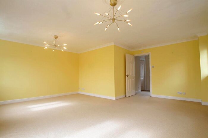 3 Bedroom House To Rent In Seager Drive, Cardiff Bay, CF11