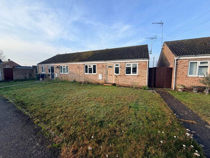 2 Bedroom Semi-Detached Bungalow For Sale In Emery Close, Brampton, Huntingdon, PE28
