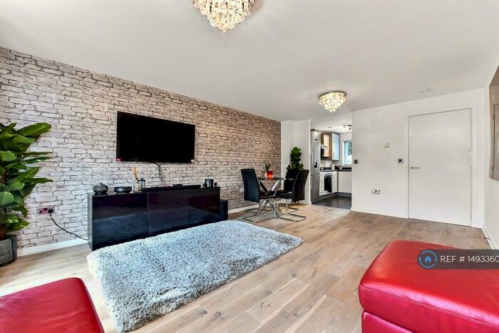 4 Bedroom Terraced House To Rent In Shiers Avenue, Dartford, DA1