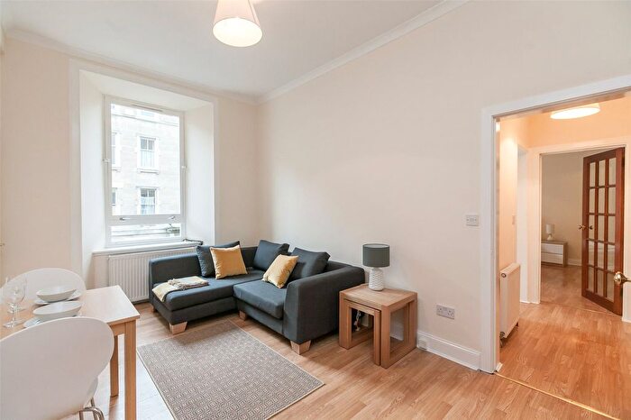 1 Bedroom Flat To Rent In Bryson Road, Edinburgh, EH11