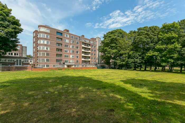 2 Bedroom Flat For Sale In Moor Court, Westfield, Gosforth, Newcastle Upon Tyne, NE3