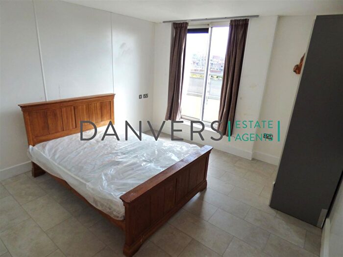 1 Bedroom Flat To Rent In Watkin Road, Leicester, LE2
