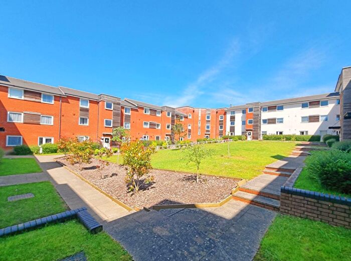 2 Bedroom Flat To Rent In Fore Hamlet, Ipswich, IP3