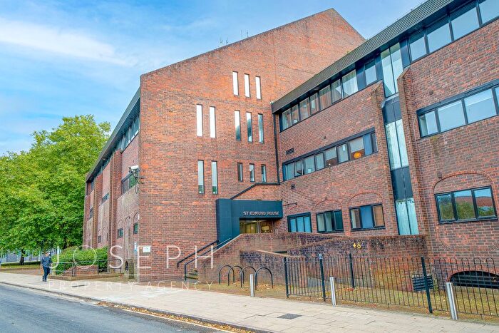 2 Bedroom Flat For Sale In Rope Walk, Ipswich, IP4