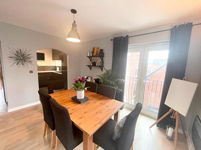 2 Bedroom Apartment To Rent In Serif Close, Carrington Point, NG5