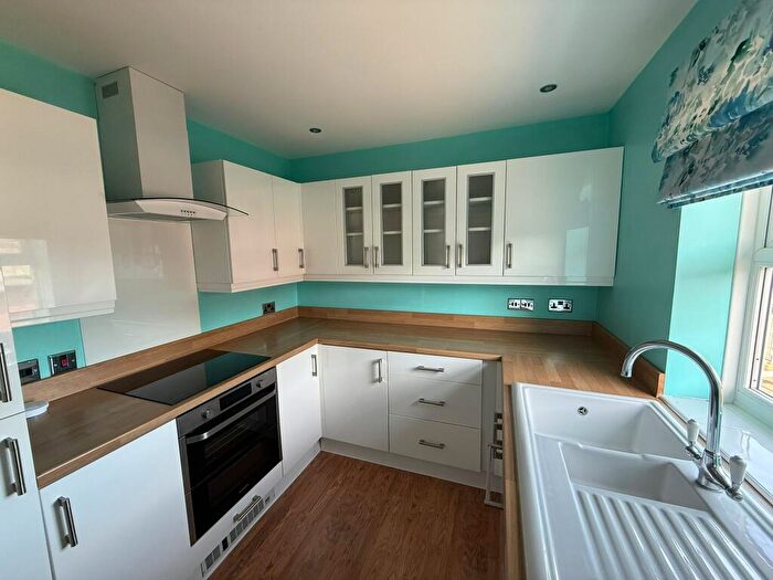 2 Bedroom Flat To Rent In Floriston Gardens, BH25