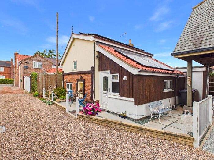 2 Bedroom Cottage For Sale In Main Street, Mareham Le Fen, PE22