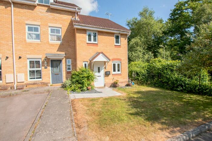 2 Bedroom End Of Terrace House To Rent In Fallow Crescent, Hedge End, Southampton, SO30