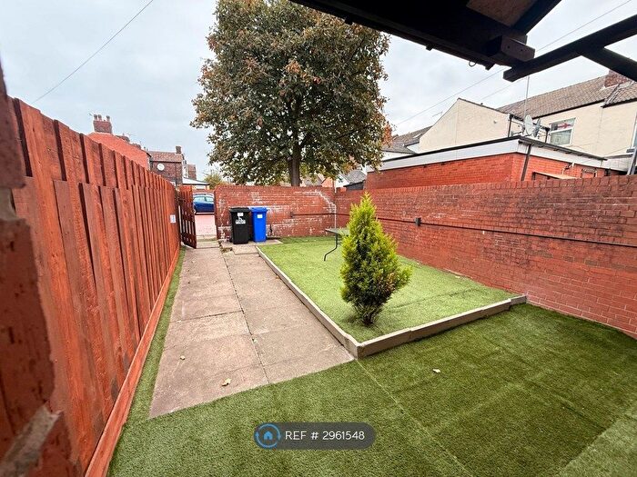 3 Bedroom Semi-Detached House To Rent In Milton Road, Widnes, WA8