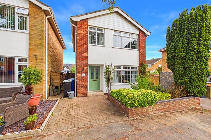 3 Bedroom Detached House For Sale In Dorothy Hodgkin Court, Beccles, NR34