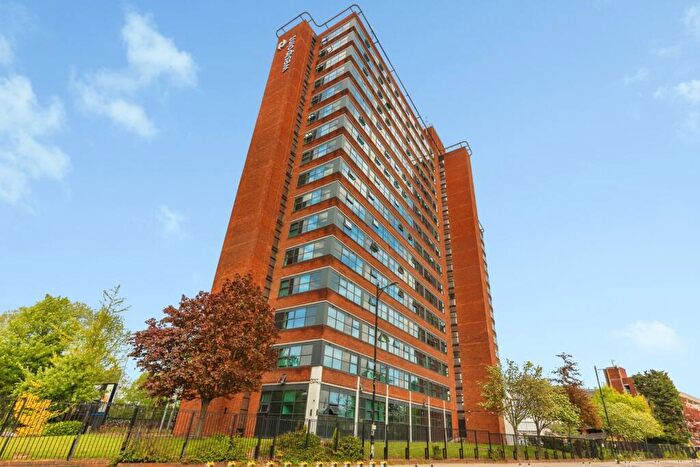 1 Bedroom Flat For Sale In Chester Road, Old Trafford, Manchester, Greater Manchester, M16
