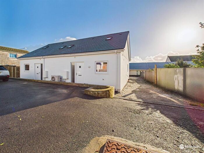 2 Bedroom Semi-Detached House For Sale In Treloar Close, St Austell, PL25