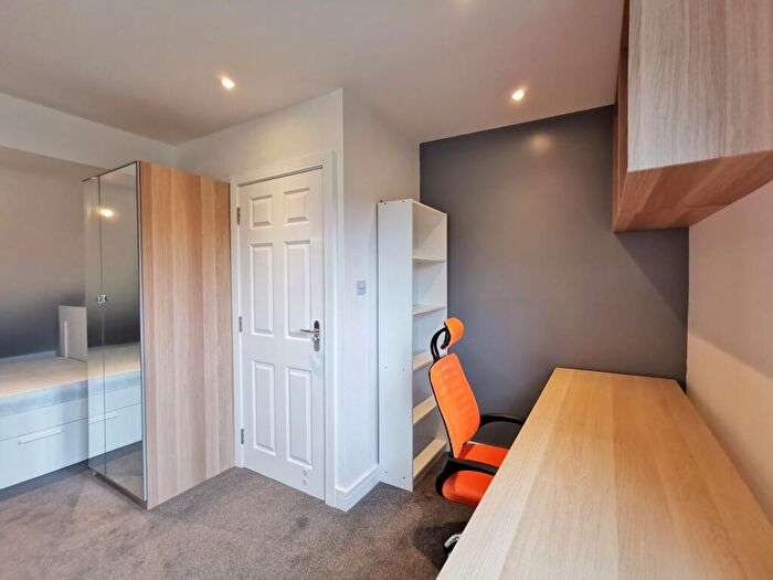 6 Bedroom House To Rent In Lower Road - Room, Beeston, East Midlands, NG9