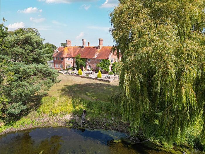 Property For Sale In Ringwood Road, Avon, BH23