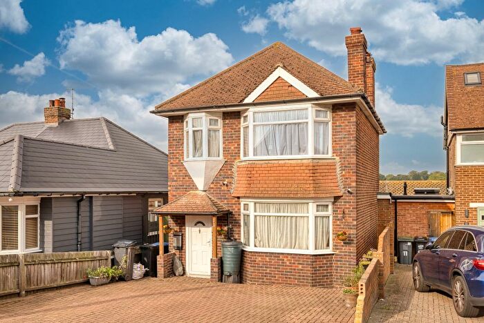 3 Bedroom Link Detached House For Sale In Wallwood Road, Ramsgate, CT11