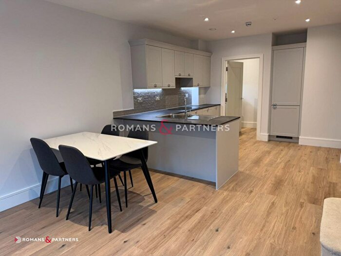 4 Bedroom Town House To Rent In Green Park Village, Reading, RG2