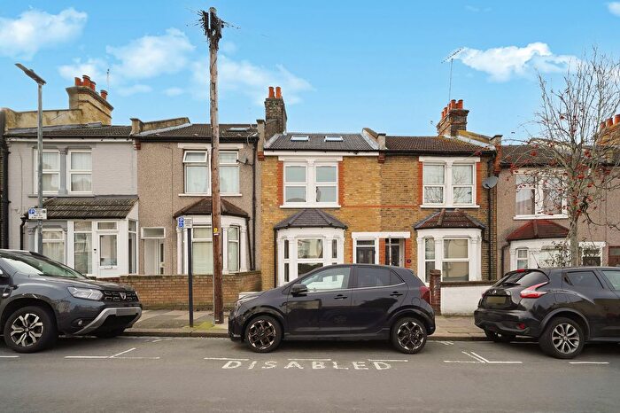 4 Bedroom Terraced House For Sale In Bostall Lane, London, SE2