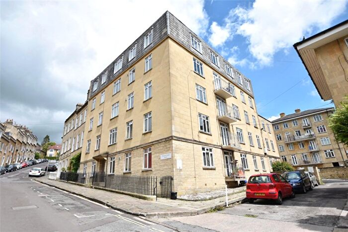 2 Bedroom Flat To Rent In Phoenix House, Bath, Somerset, BA1
