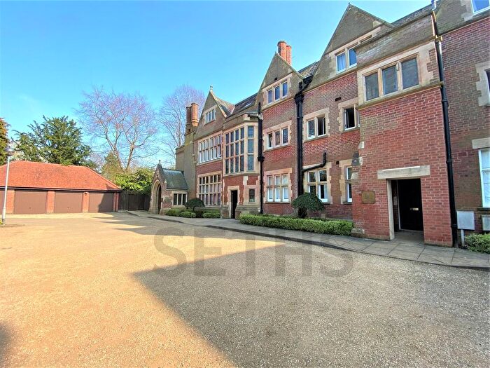 2 Bedroom Flat To Rent In Ratcliffe Road, Stoneygate, Leicester, LE2