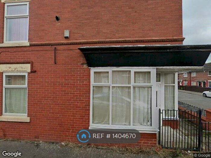 3 Bedroom Terraced House To Rent In Gerald Road, Salford, M6