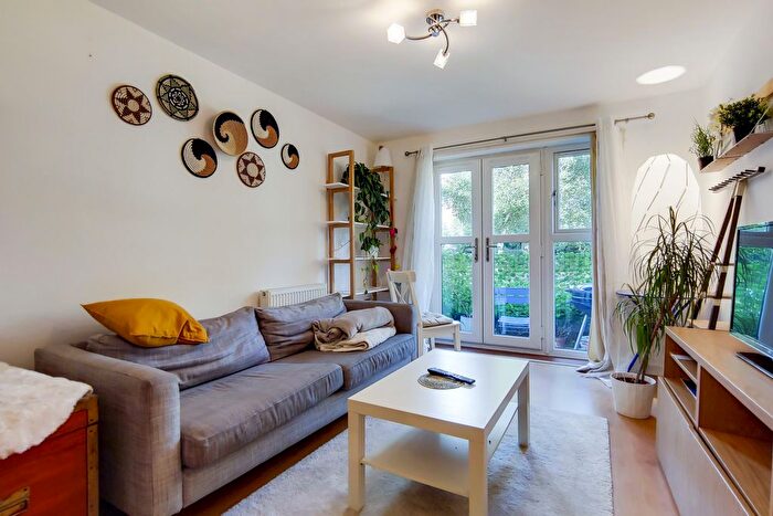 1 Bedroom Flat To Rent In Worcester Close, London, SE20