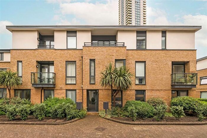 1 Bedroom Flat To Rent In George Mathers Road, Elephant Amp; Castle, SE11