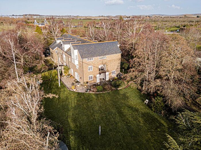 4 Bedroom Semi-Detached House For Sale In Graveney Road, Goodnestone, ME13