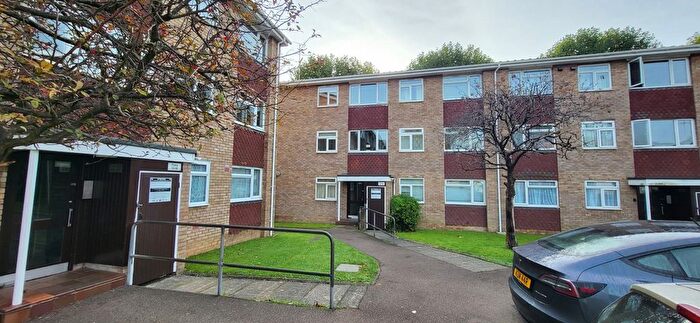 2 Bedroom Flat To Rent In Malzeard Road, LU3