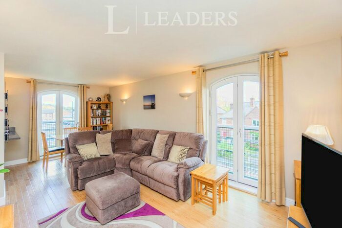 2 Bedroom Flat To Rent In Wharton Court, Chester CH2