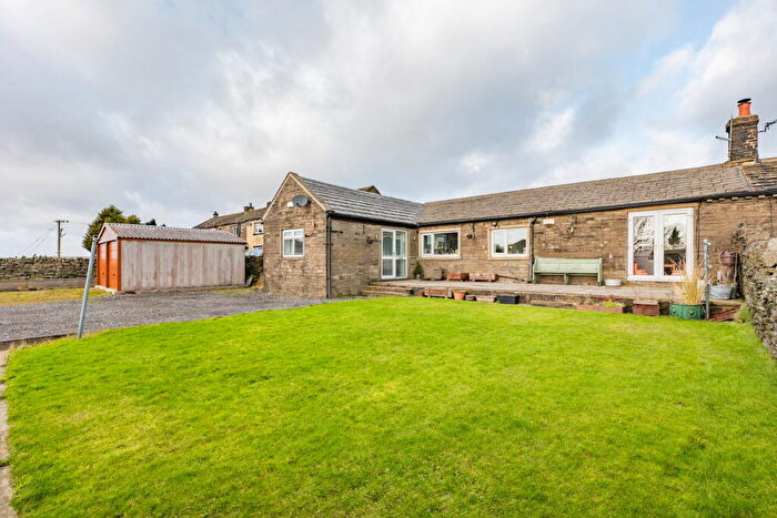 4 Bedroom Semi-Detached Bungalow For Sale In Moorside Fold, Mountain, Queensbury, BD13