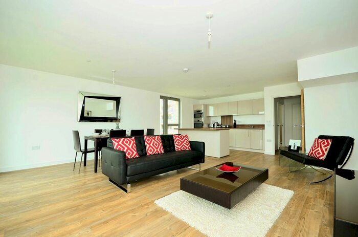 3 Bedroom Flat To Rent In Waterside Park, Royal Docks, London, E16