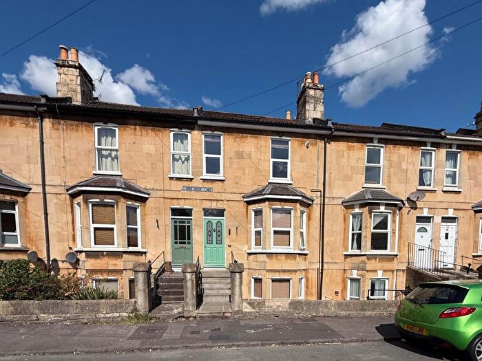 2 Bedroom Apartment For Sale In Victoria Terrace, Bath, BA2