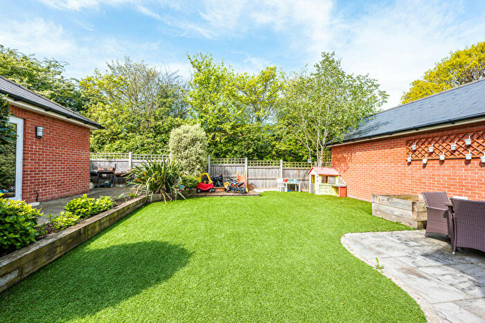 4 Bedroom Detached House For Sale In Reeds Close, Basildon, SS15
