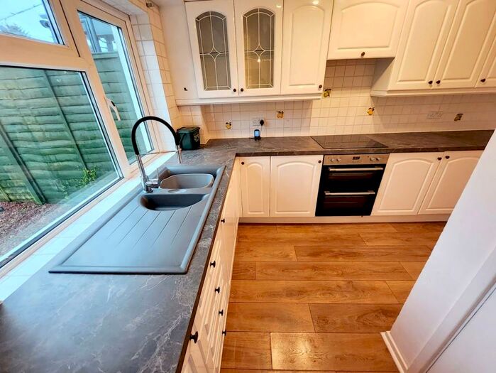 4 Bedroom House To Rent In Cae Stumpie, Cowbridge, CF71