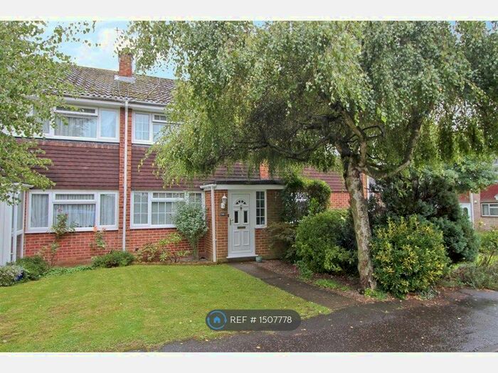 3 Bedroom Terraced House To Rent In Leaholme Waye, Ruislip, HA4