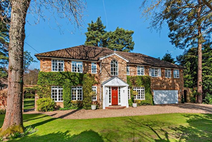 6 Bedroom Detached House For Sale In Whynstones Road, Ascot, Berkshire, SL5